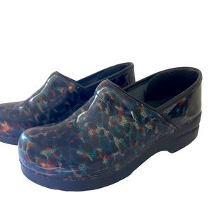 Dansko Professional Clogs Metallic Oil Slick Multi Color Print Size 8